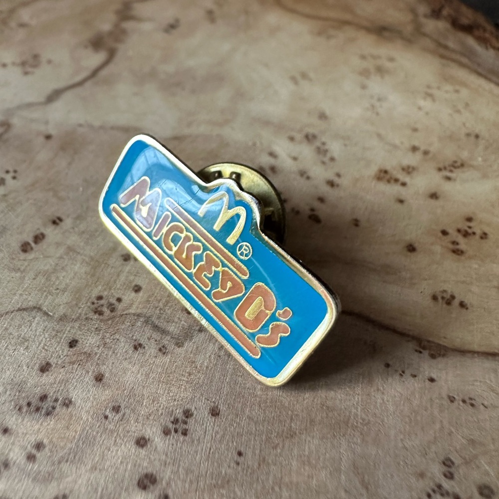 Vintage McDonalds (Mickey D’s) pin
